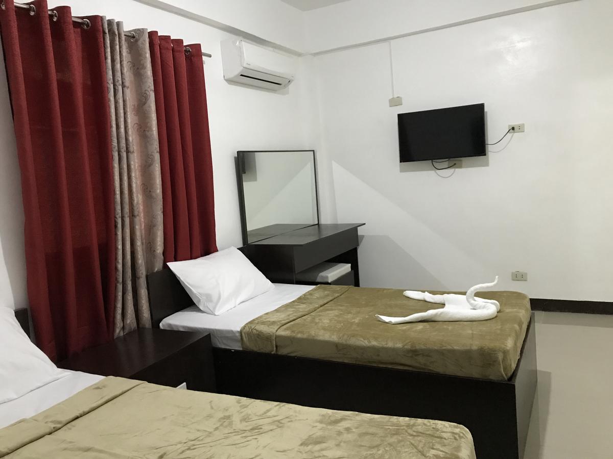 4C'S Tourist Lodge Puerto Princesa Exterior photo