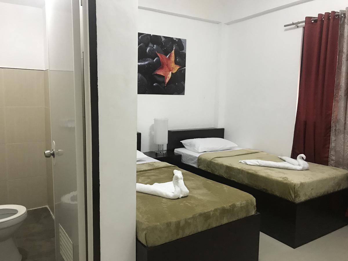 4C'S Tourist Lodge Puerto Princesa Exterior photo