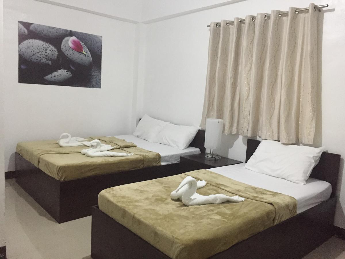 4C'S Tourist Lodge Puerto Princesa Exterior photo